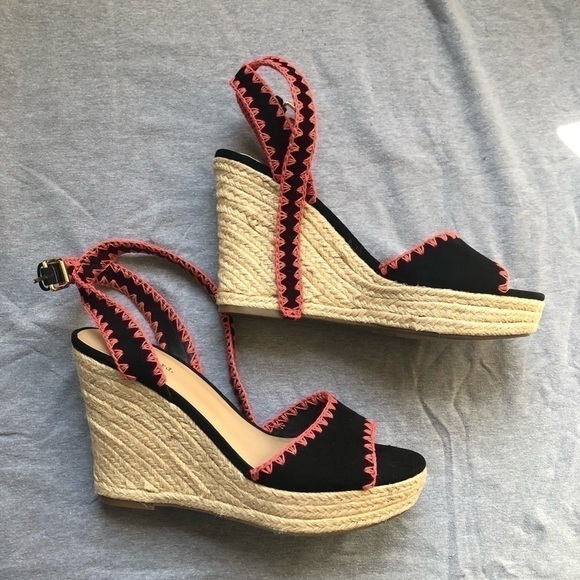 NWOT Indigo Rd. Black & Pink Stitch Jute Wedges - Picture 2 of 7